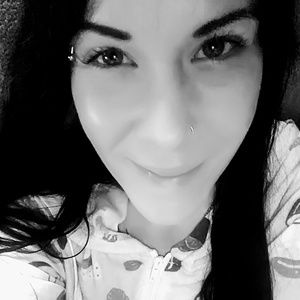 Meet your Posher, Desaree